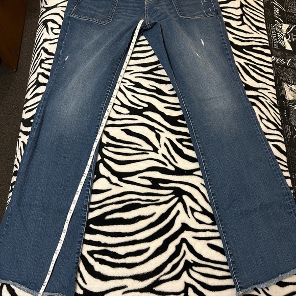 TORRID vintage stretch sz 16XTall mid rise flare jeans. - Picture 4 of 6